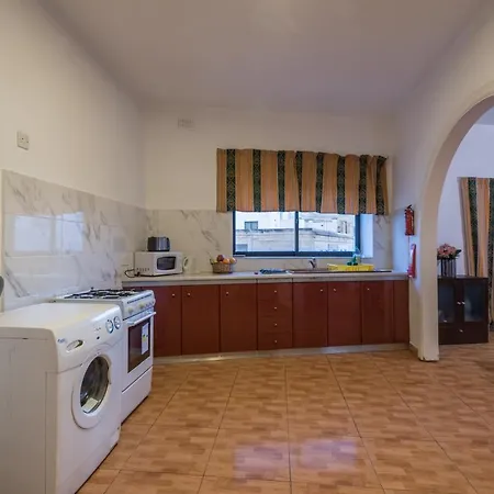 Getawaysmalta - Fleur 3-bedroom In Apartamento *